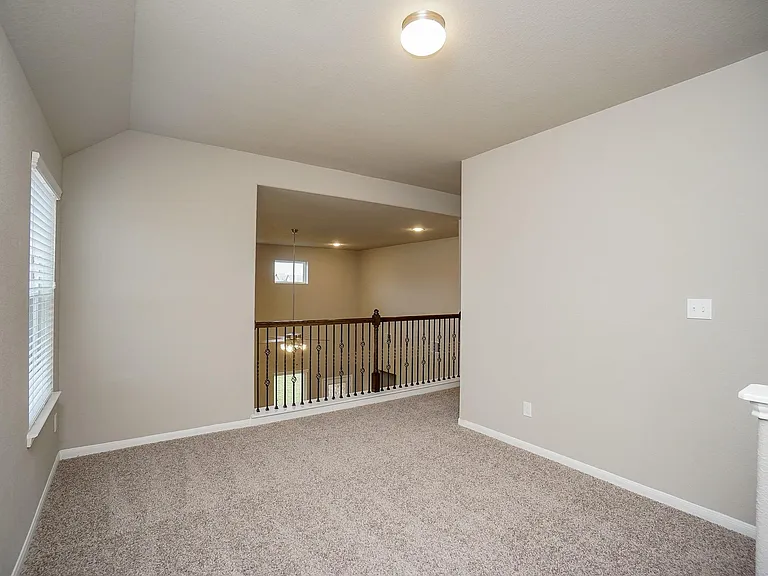 5463 Grand View Dr — Photo 28