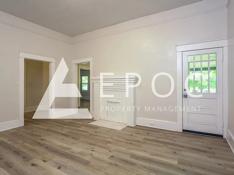 806 Lawsonville Ave — Photo 4