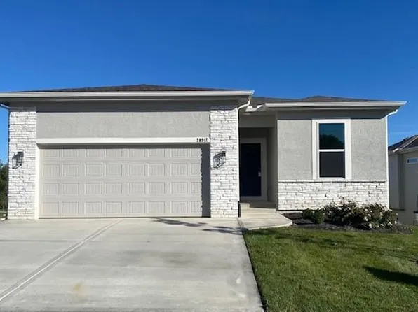 20912 W 190th Pl, Spring Hill, KS 66083