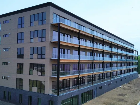 901 Adelaide Cir #409, Muskegon, MI 49441