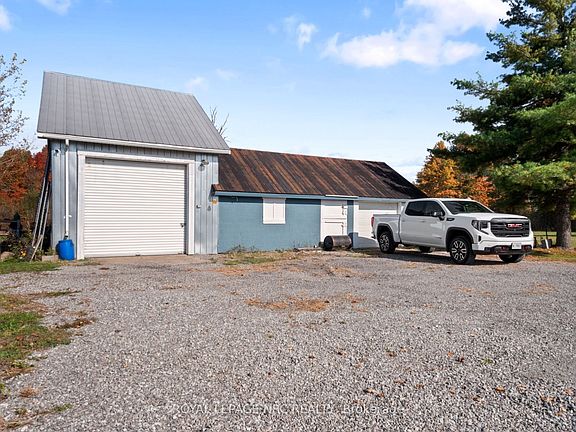 5th image of 4426 Netherby Rd