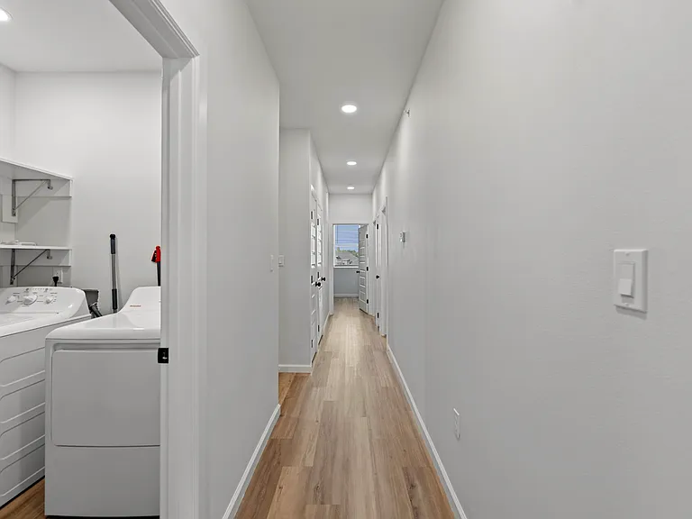 8101 N 23rd St #19 — Photo 28