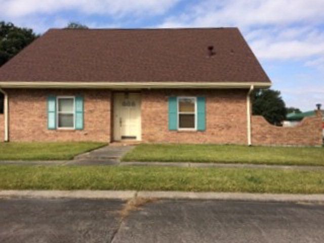 1st image of 2225 Nixon Dr