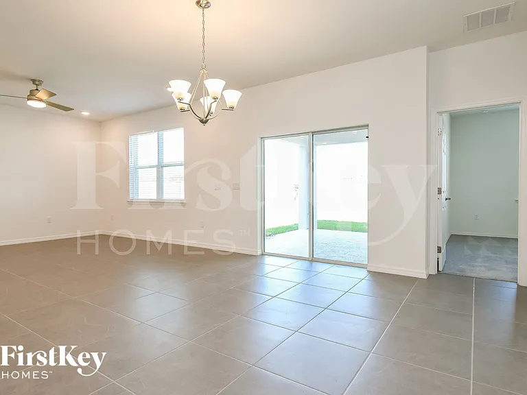 1240 Spokane Point — Photo 6