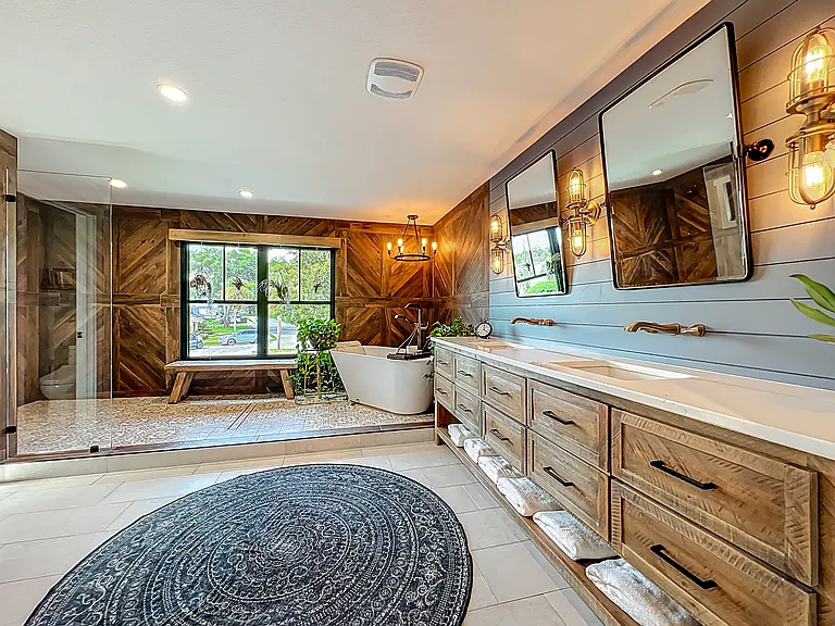 Master Spa Bath