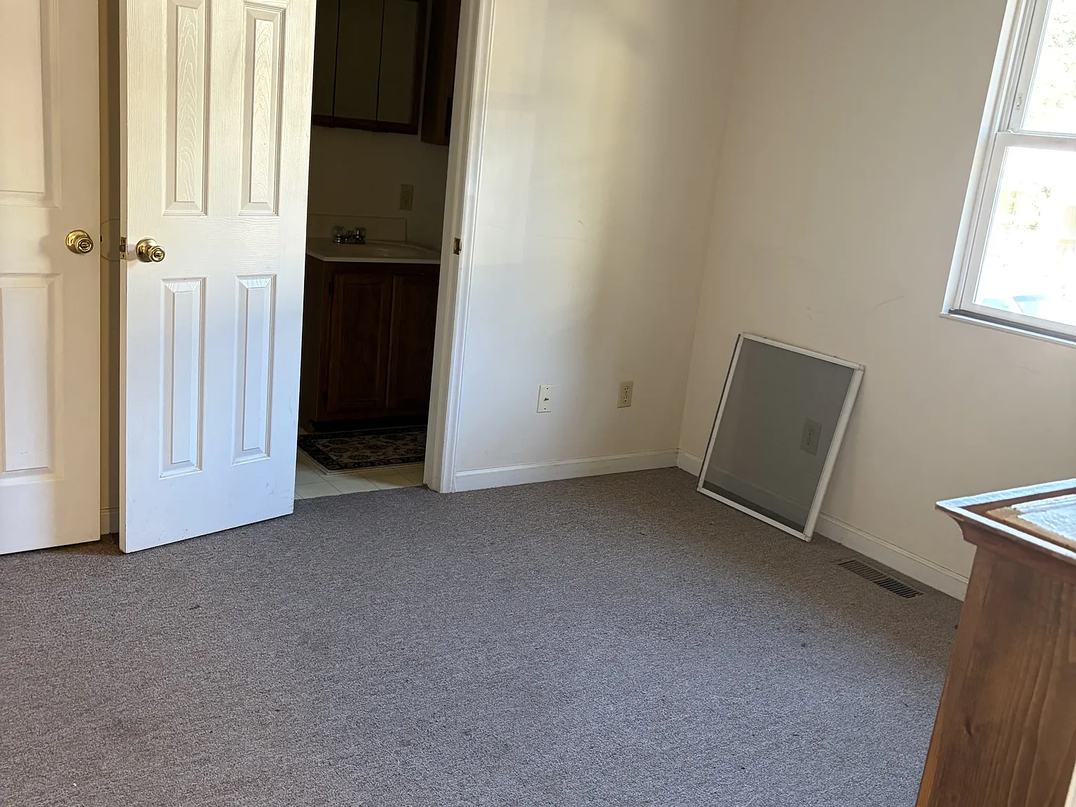 104 Pine Street - 2 — Photo 4