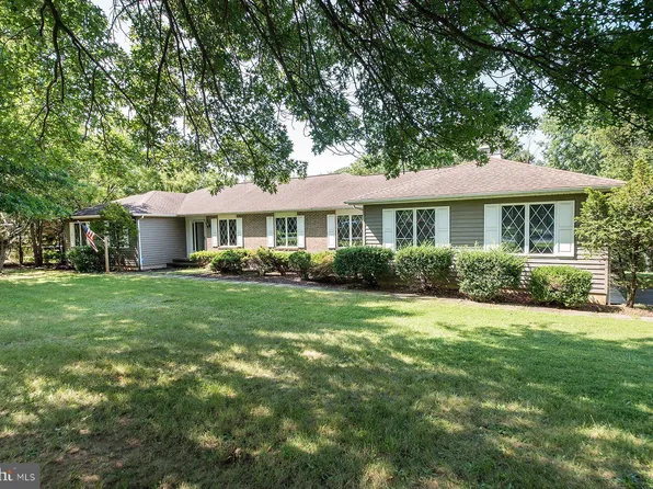 26 Georgetown Rd, Bordentown, NJ 08505