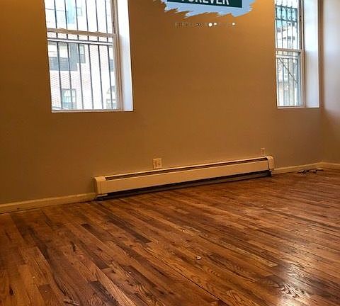 5th image of 1691 Sterling Pl APT 1L