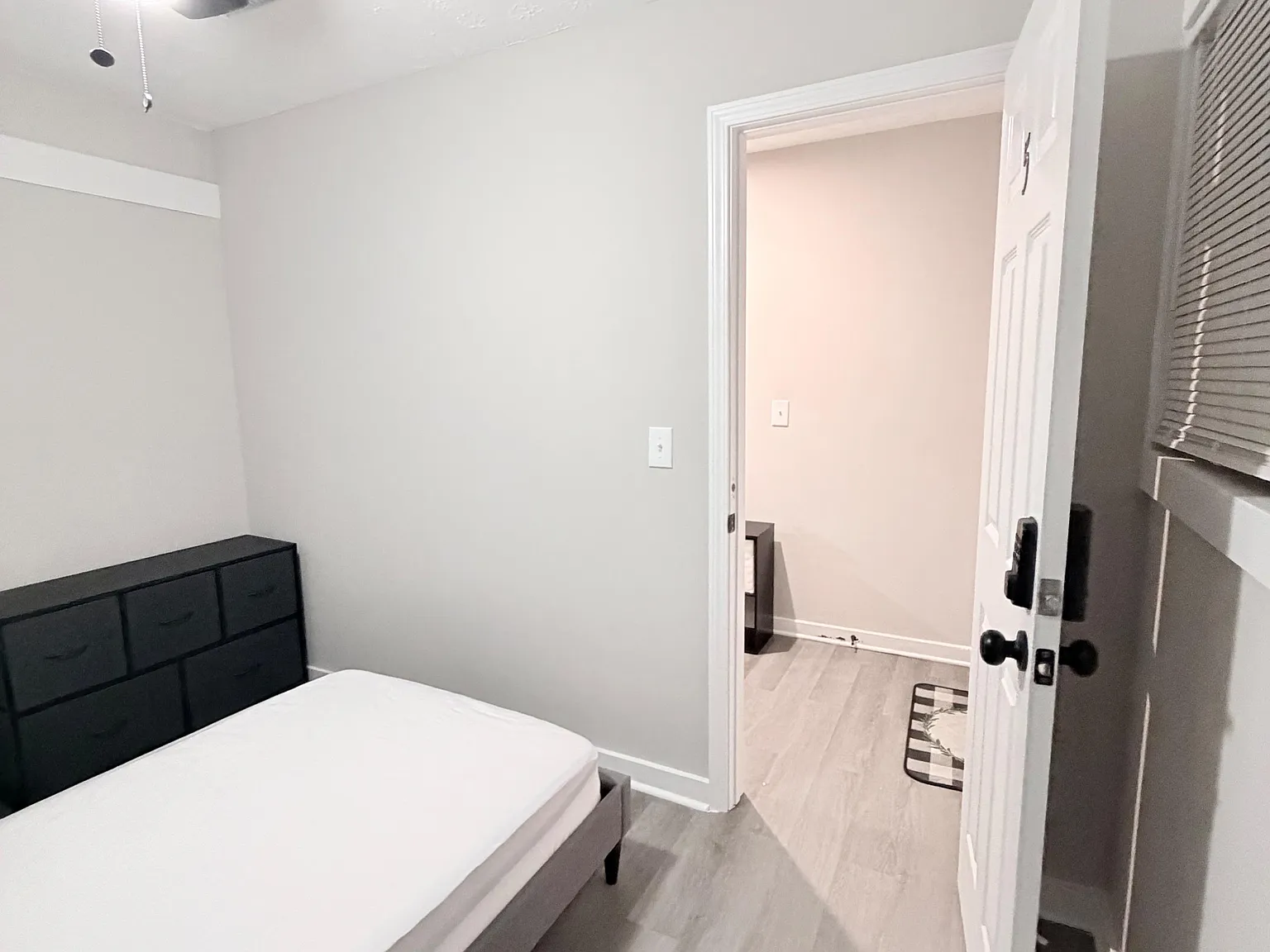 4 bed, 2.0 bath, 1480 sqft, $979 — Photo 4