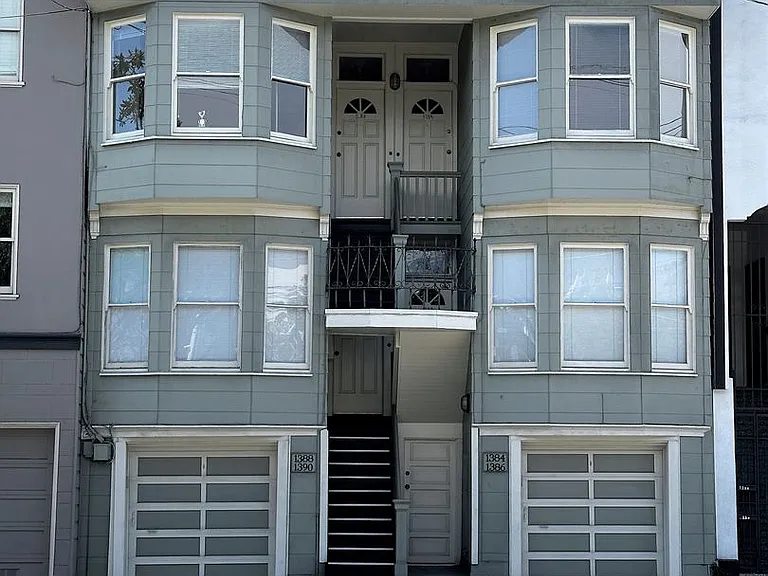 Top Floor 2 Bedroom Apartment for rent in Noe Valley! — Photo 17