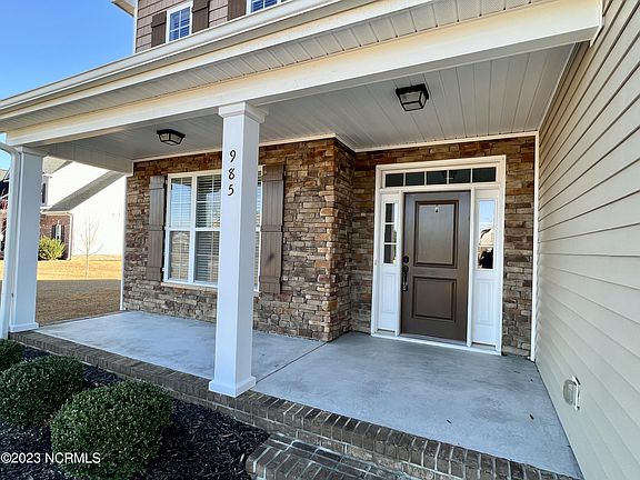 2nd image of 985 Derbyshire Ln