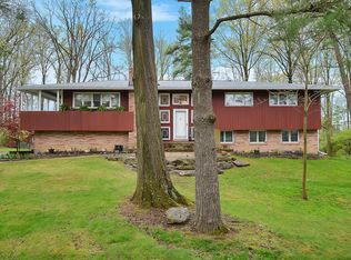 5909 Whitman Rd, Columbus, OH 43213