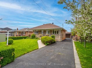 436 Rustic Rd, Toronto, ON M6L 1W9