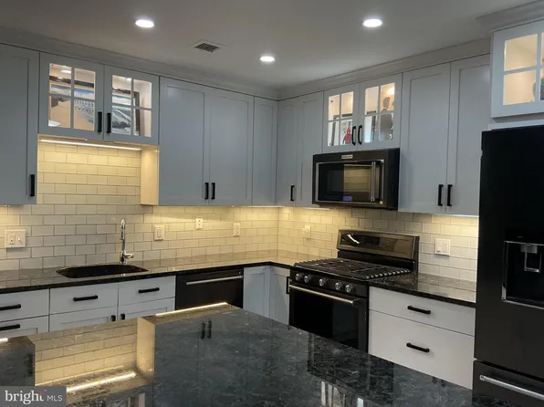 8220 Crestwood Heights Dr APT 1603, Mc Lean, VA 22102