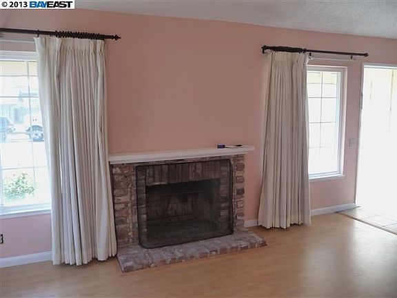 4th image of 4525 Darcelle Dr