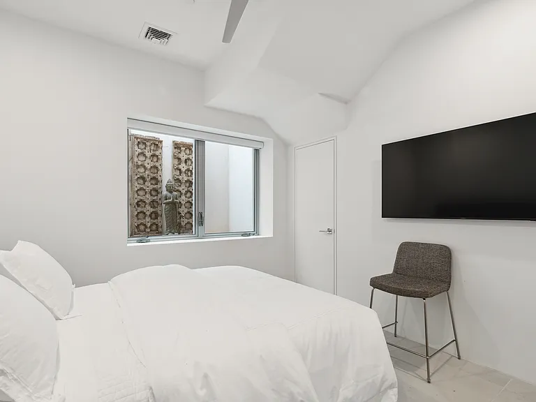47 Terry Dr — Photo 17
