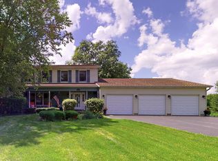 743 Hillcrest Dr, Dundee, IL 60118