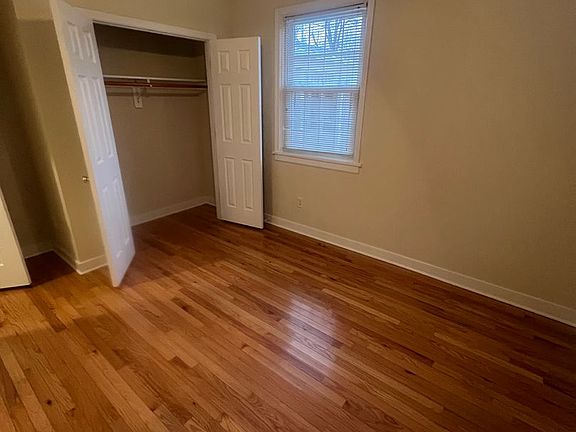 4th image of 3500 Grove Ave #4