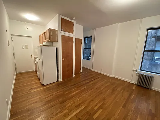 Rented by GreenVill Real Estate LLC | media 12