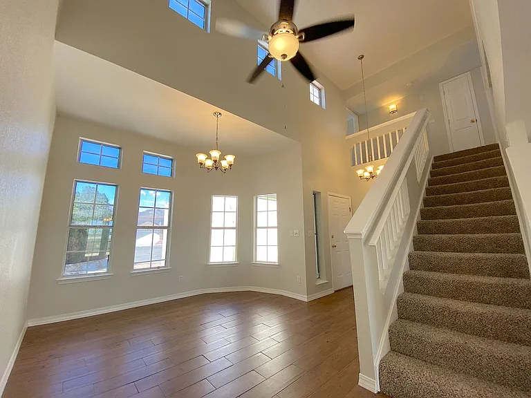 10936 Loma Alta Ln — Photo 3