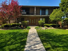 18106 66th Ave, Tinley Park, IL