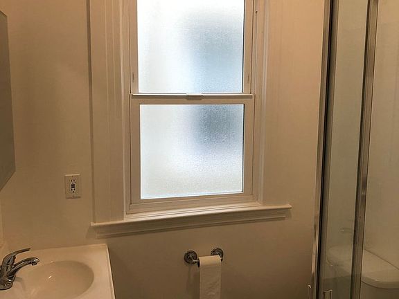 5th image of 1333 Lyon St #3