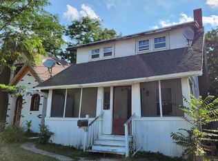 1817 Maplewood Ave, Lansing, MI 48910
