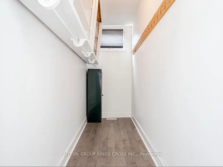 179 John St S #UPPER — Photo 16