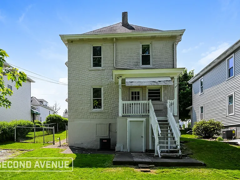 236 Grace Ave — Photo 21