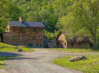 200 Valli Rd, Highland, NY 12528