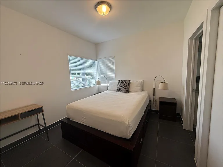 1600 Euclid Ave #102 — Photo 9