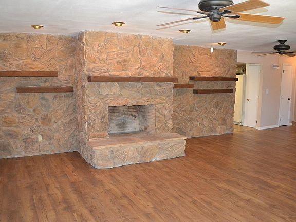 4th image of 1345 Muirfield Dr