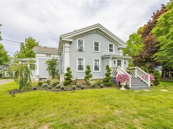 4299 Lake Rd, Williamson, NY 14589
