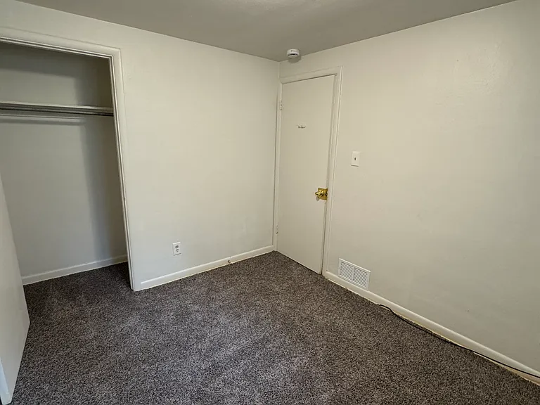 701-709 E Myrtle St #703 — Photo 9