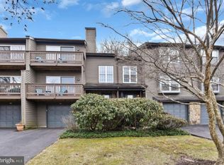 42C Chicopee Dr, Princeton, NJ 08540