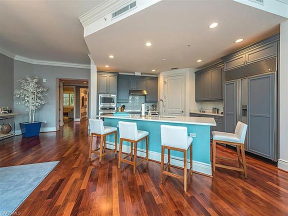 3rd image of 1400 Gulf Shore Blvd N APT 208