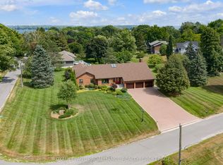 1673 Saint Lawrence Ave, Kingston, ON K7L 4V1