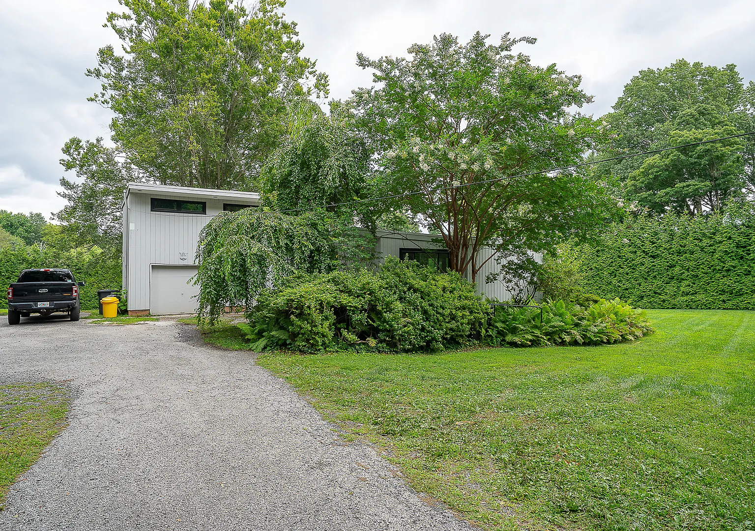 4 bed, 3.5 bath, 2400 sqft, $6,700 — Photo 1