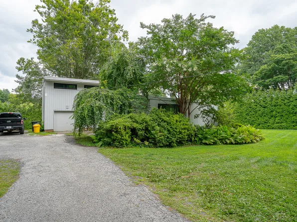 701 Mount Pleasant Rd, Bryn Mawr, PA 19010