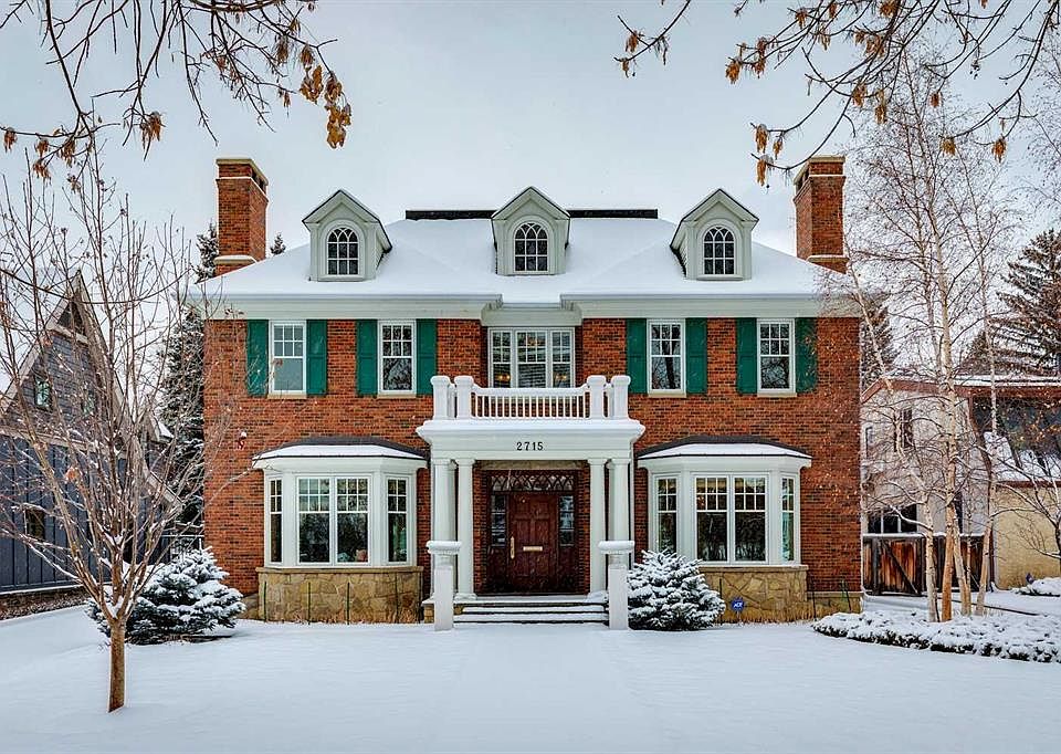 1st image of 2715 E Carleton St SW