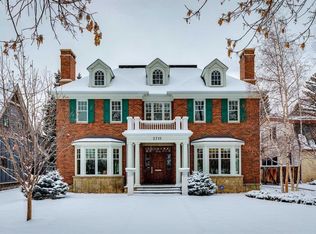 2715 E Carleton St SW, Calgary, AB T2T 3L1