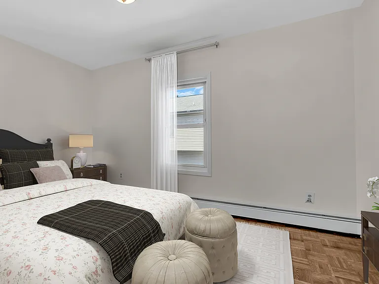 633 McGillvray Pl — Photo 2