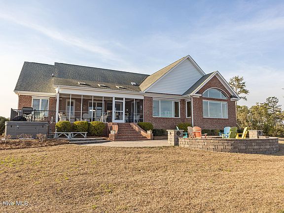 2nd image of 135 Waterway Drive
