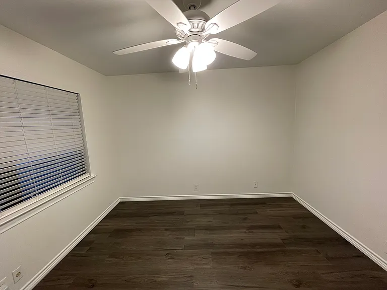 1045 Custer Rd — Photo 34