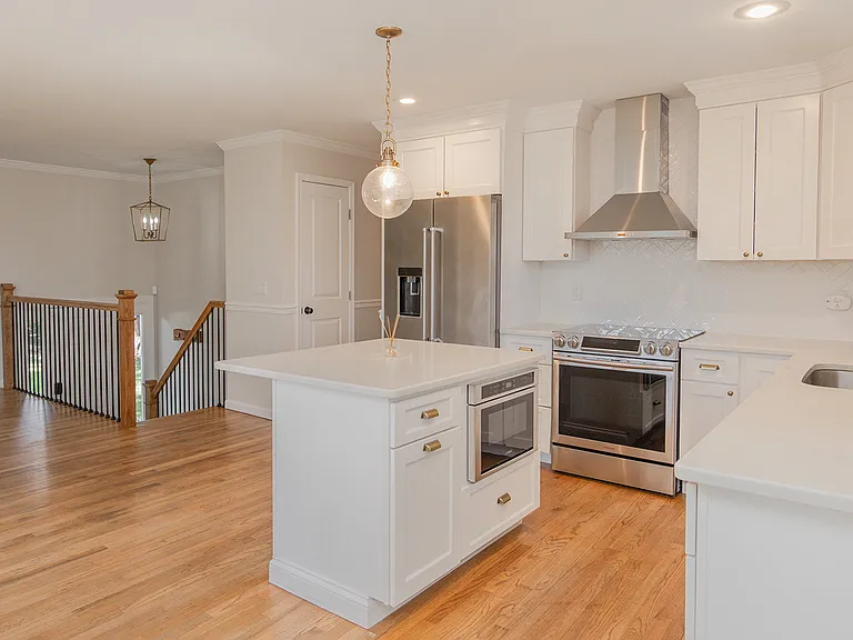 502 Stonewall Ave — Photo 3
