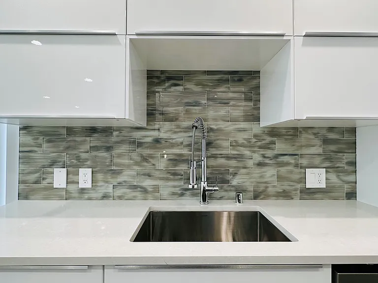 13440 Victory Blvd #9 — Photo 10