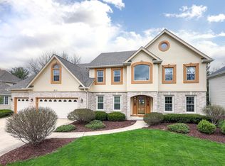 911 Rock Spring Rd, Naperville, IL 60565