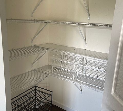 4th image of 3114 Grace Hill Dr