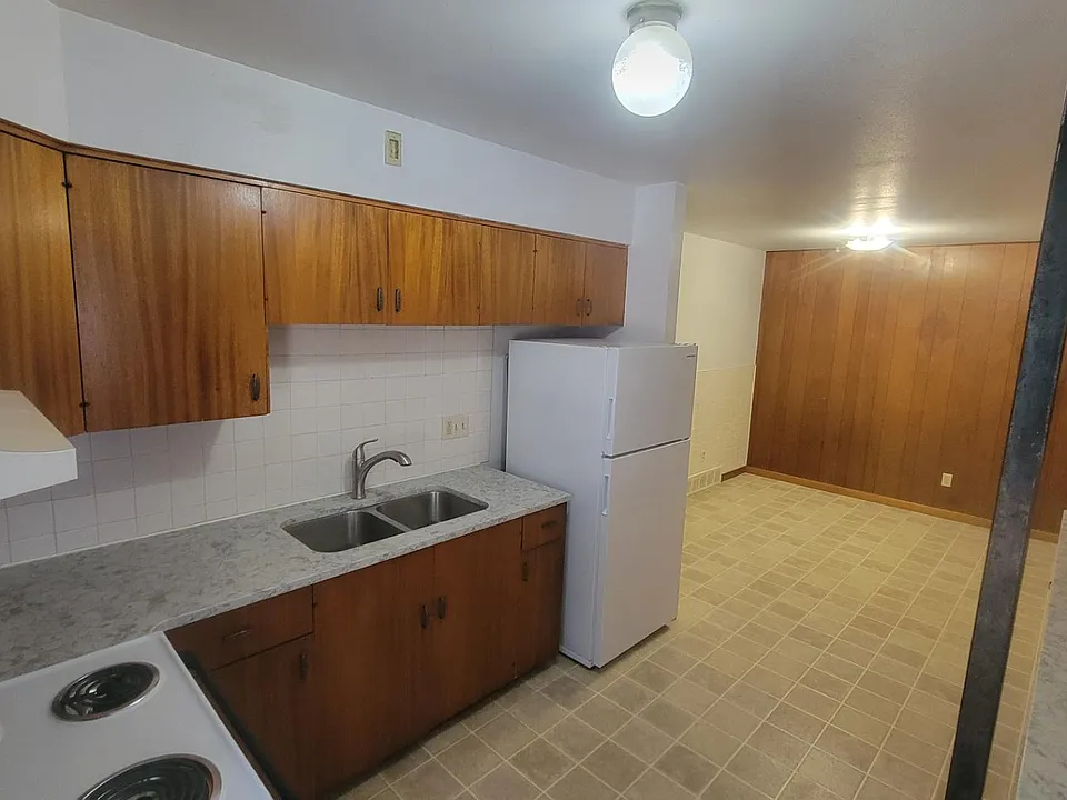 1011 Lincoln St #6