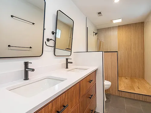 524 S Highland Ave — Photo 22
